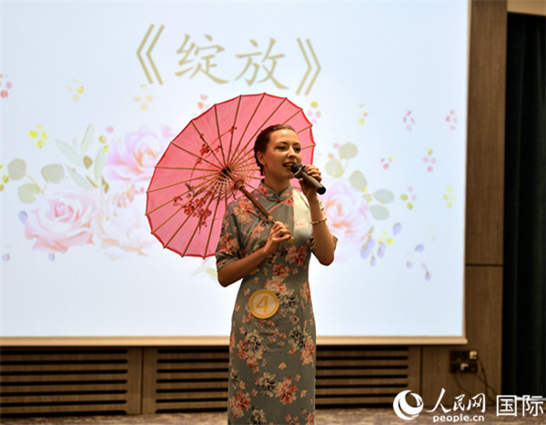 图片6:团体才艺展示个人演唱_副本.jpg 图片6:团体才艺展示个人演唱_副本.jpg